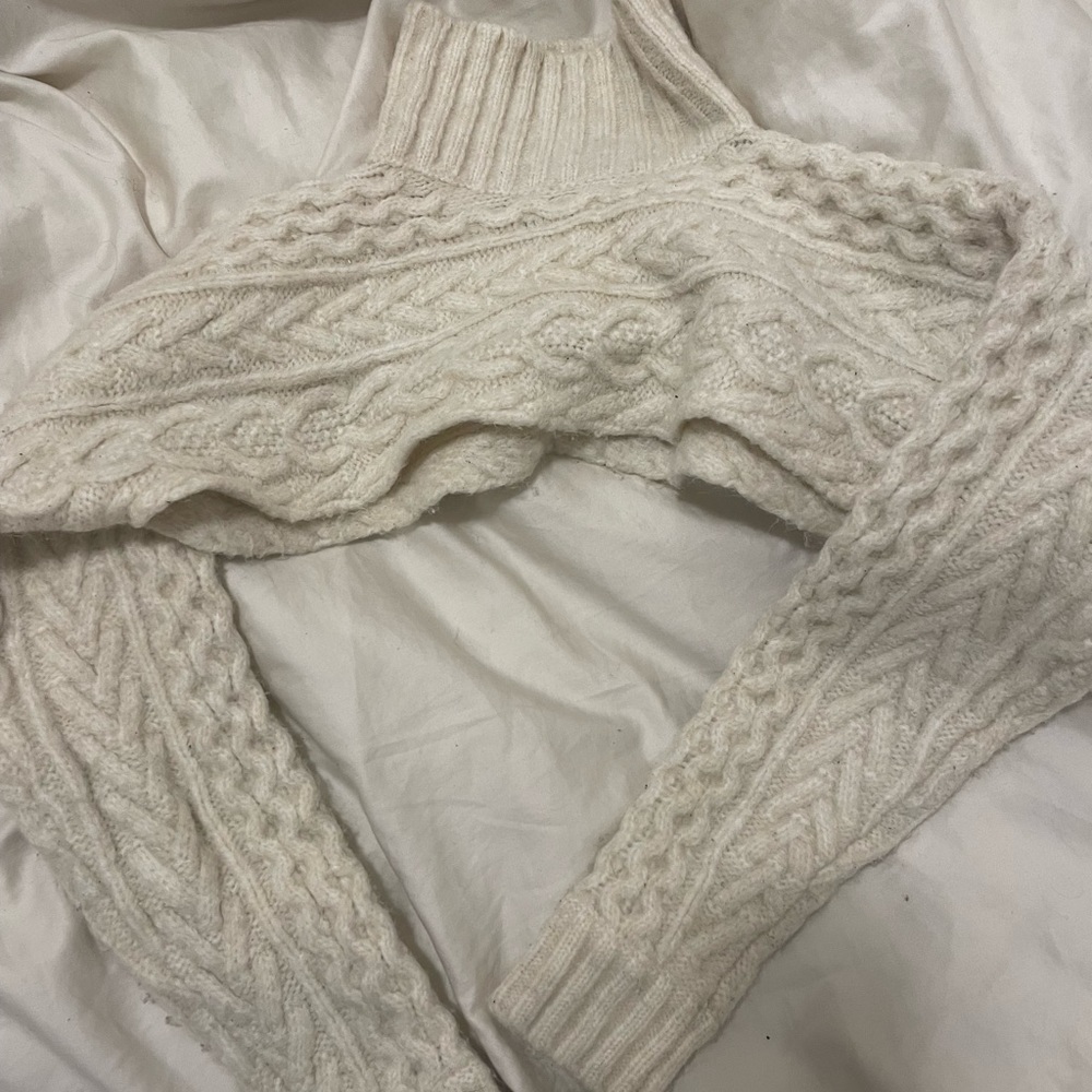 Zara cable knit arm sleeve warmer sweater